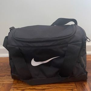 Nike gym duffel bag